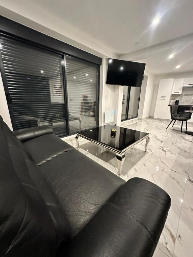 Appartement Cosy Jacuzzi Spa 70M2 Шатенуа Екстер'єр фото